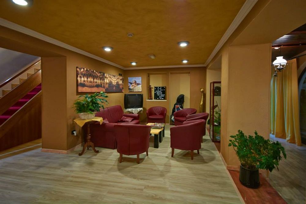 Hotel Ristorante La Grotta Castiglione Delle Stiviere Exterior foto
